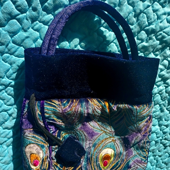 EVENING PEACOCK VELVET BAG - Picture 1 of 4